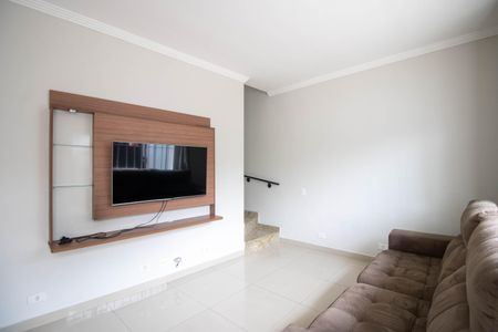 Casa à venda com 85m², 2 quartos e 2 vagasSala