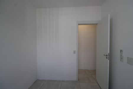 Quarto 1 de apartamento para alugar com 2 quartos, 46m² em Taquara, Rio de Janeiro