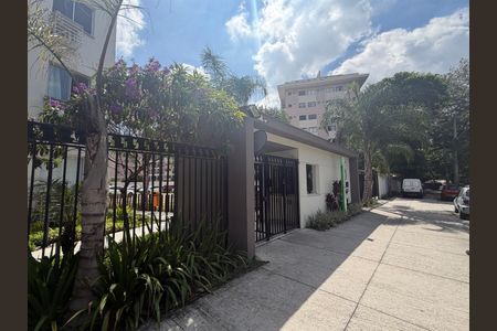 Apartamento para alugar com 46m², 2 quartos e 1 vagaFachada