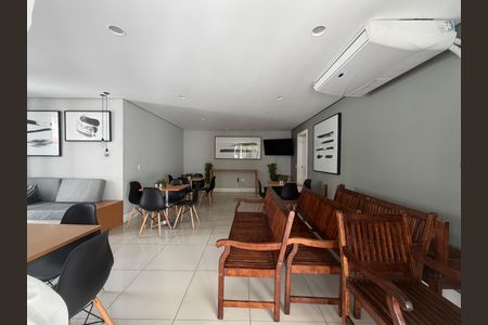 Apartamento para alugar com 46m², 2 quartos e 1 vagaÁrea comum - Salão de festas