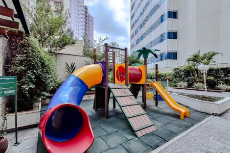 Apartamento para alugar com 70m², 2 quartos e 1 vagaÁrea comum - Playground