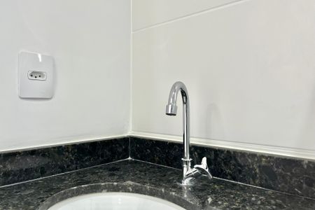 Banheiro de apartamento para alugar com 1 quarto, 30m² em Jardim Oriental, São Paulo