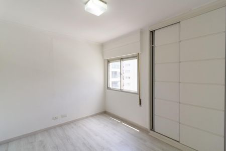 Apartamento à venda com 42m², 1 quarto e 1 vagaQuarto