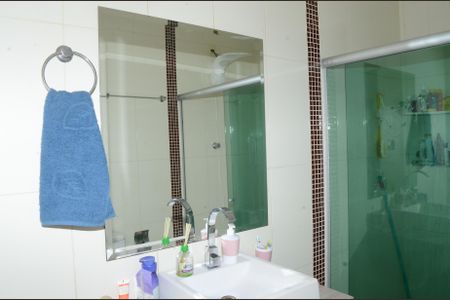 Casa de condomínio para alugar com 110m², 2 quartos e 1 vagaBanheiro Corredor