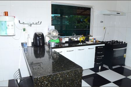 Casa de condomínio para alugar com 110m², 2 quartos e 1 vagaCozinha