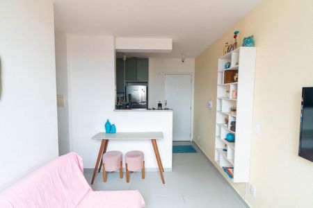 Sala de apartamento para alugar com 2 quartos, 38m² em Vila Mira, São Paulo