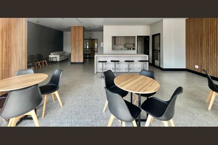Apartamento para alugar com 34m², 1 quarto e 1 vaga Apartamento para alugar com 34m², 1 quarto e 1 vagaÁrea comum - Salão de festas