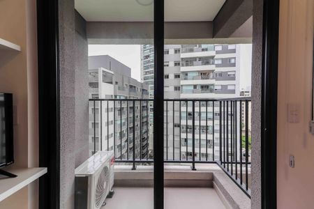 Varanda de kitnet/studio para alugar com 1 quarto, 20m² em Butantã, São Paulo
