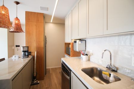 Apartamento para alugar com 74m², 2 quartos e 1 vaga Apartamento para alugar com 74m², 2 quartos e 1 vagaCozinha