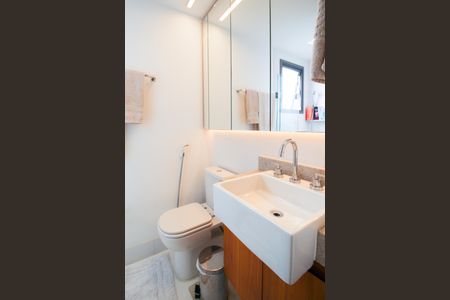 Apartamento para alugar com 74m², 2 quartos e 1 vaga Apartamento para alugar com 74m², 2 quartos e 1 vagaBanheiro da Suíte 2