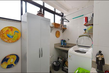 Apartamento à venda com 70m², 2 quartos e 1 vagaÁrea de Serviço