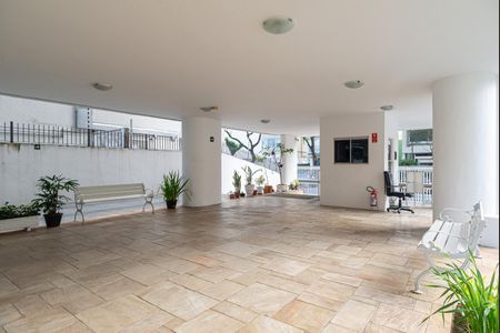 Apartamento à venda com 88m², 2 quartos e 1 vaga Apartamento à venda com 88m², 2 quartos e 1 vagaÁrea comum - Portaria