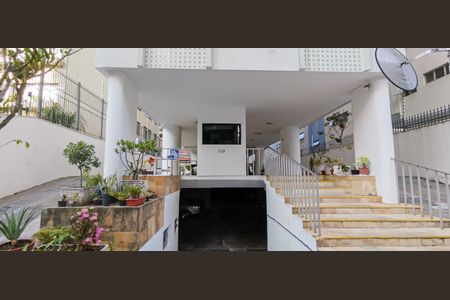 Apartamento à venda com 88m², 2 quartos e 1 vaga Apartamento à venda com 88m², 2 quartos e 1 vagaFachada