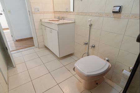 Apartamento à venda com 88m², 2 quartos e 1 vaga Apartamento à venda com 88m², 2 quartos e 1 vagaBanheiro