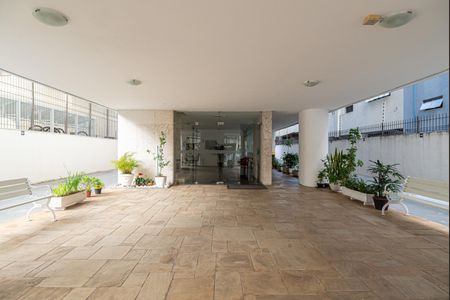 Apartamento à venda com 88m², 2 quartos e 1 vaga Apartamento à venda com 88m², 2 quartos e 1 vagaÁrea comum - Hall de entrada