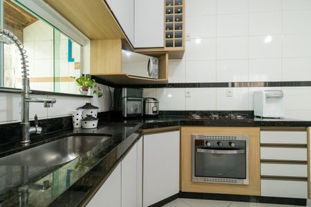 Casa para alugar com 136m², 4 quartos e 4 vagasCozinha