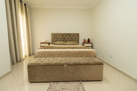 Casa para alugar com 136m², 4 quartos e 4 vagasSuíte 1