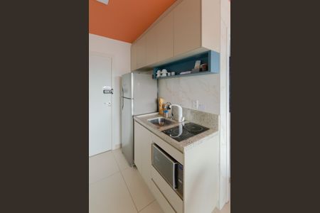Cozinha de kitnet/studio à venda com 1 quarto, 27m² em Liberdade, São Paulo