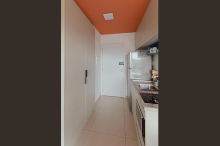 Cozinha de kitnet/studio à venda com 1 quarto, 27m² em Liberdade, São Paulo