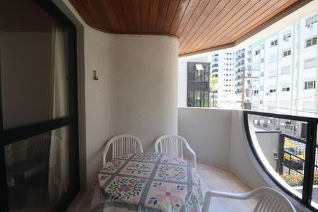 Varanda de apartamento para alugar com 2 quartos, 110m² em Barra Funda, Guarujá