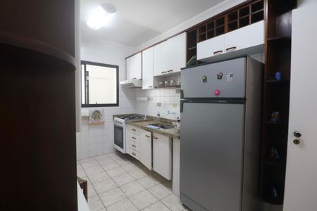 Apartamento para alugar com 110m², 2 quartos e 2 vagas Apartamento para alugar com 110m², 2 quartos e 2 vagasCozinha