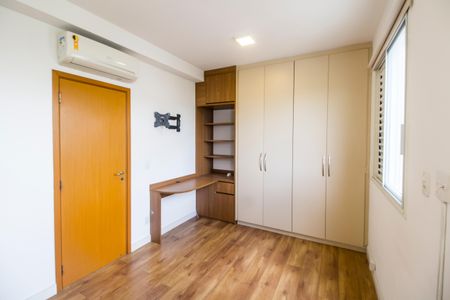 Apartamento à venda com 116m², 3 quartos e 2 vagasSuíte 2