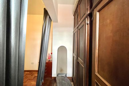 Casa à venda com 206m², 4 quartos e 2 vagas Casa à venda com 206m², 4 quartos e 2 vagasQuarto 1