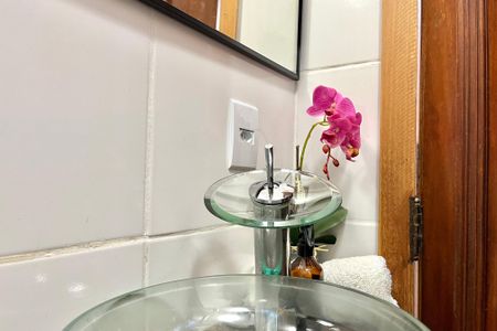 Casa à venda com 206m², 4 quartos e 2 vagas Casa à venda com 206m², 4 quartos e 2 vagasLavabo