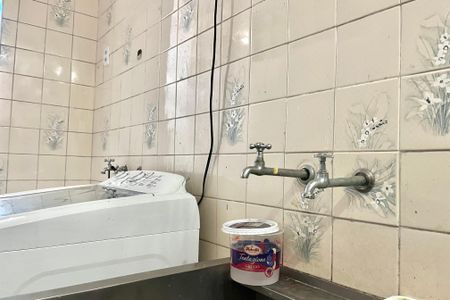 Casa à venda com 206m², 4 quartos e 2 vagas Casa à venda com 206m², 4 quartos e 2 vagasÁrea de Serviço