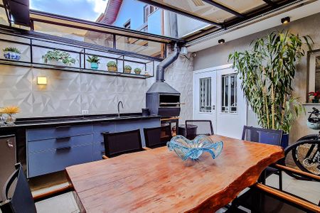 Casa para alugar com 110m², 2 quartos e 2 vagasChurrasqueira