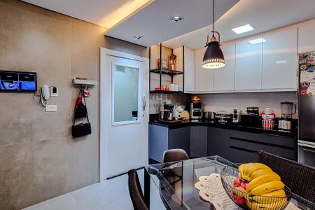 Casa para alugar com 110m², 2 quartos e 2 vagasCozinha