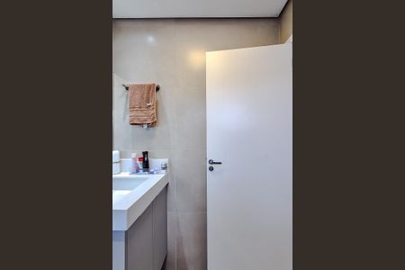 Casa para alugar com 110m², 2 quartos e 2 vagasBanheiro da Suíte