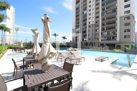 Apartamento à venda com 71m², 2 quartos e 2 vagasÁrea comum - Piscina