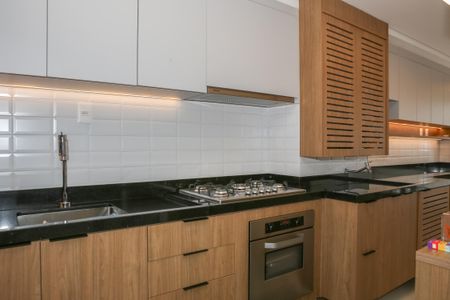 Apartamento à venda com 71m², 2 quartos e 2 vagasCozinha e Área de Serviço