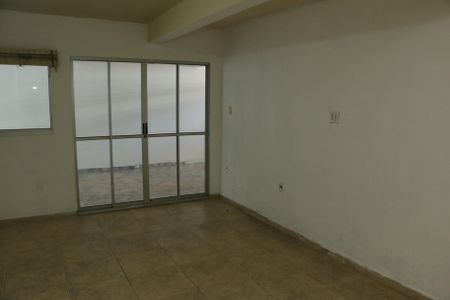 Casa para alugar com 430m², 4 quartos e 3 vagassala