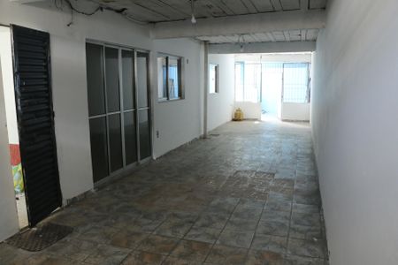 Garagem de casa para alugar com 4 quartos, 430m² em Parque Residencial Guadalajara, Nova Iguaçu