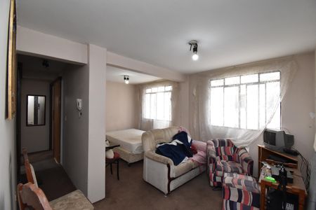 Sala de apartamento para alugar com 2 quartos, 45m² em Santa Cândida, Curitiba