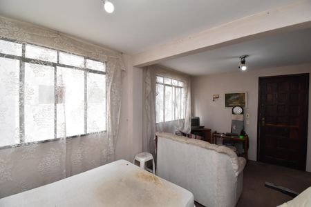 Sala de apartamento para alugar com 2 quartos, 45m² em Santa Cândida, Curitiba