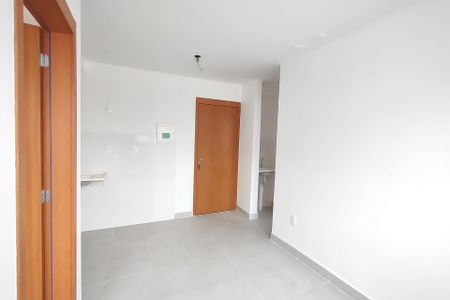 Sala de apartamento para alugar com 2 quartos, 34m² em Vila Palmares, São Caetano do Sul