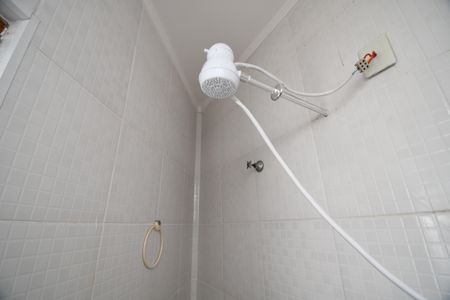 Banheiro de kitnet/studio para alugar com 1 quarto, 16m² em Cidade Universitária, Campinas