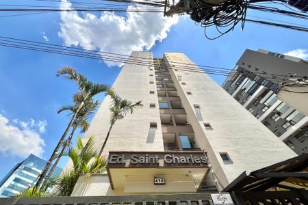 Apartamento para alugar com 70m², 2 quartos e 1 vaga Apartamento para alugar com 70m², 2 quartos e 1 vagaFachada