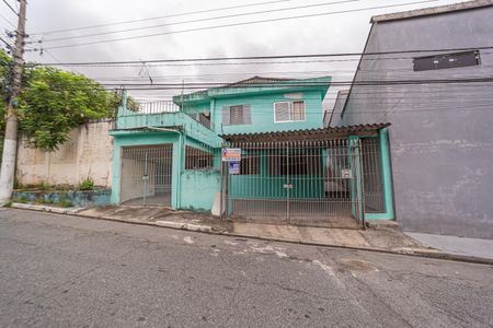 Casa à venda com 260m², 6 quartos e 3 vagasFachada