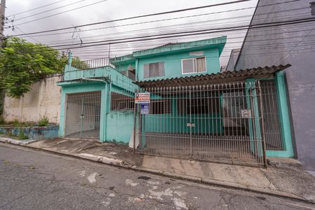 Casa à venda com 260m², 6 quartos e 3 vagasFachada