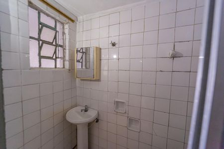 Casa à venda com 260m², 6 quartos e 3 vagasBanheiro