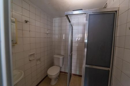Casa à venda com 260m², 6 quartos e 3 vagasBanheiro