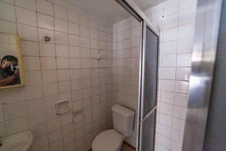 Casa à venda com 260m², 6 quartos e 3 vagasBanheiro