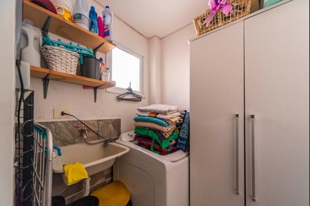 Apartamento à venda com 129m², 2 quartos e 1 vagaÁrea de Serviço