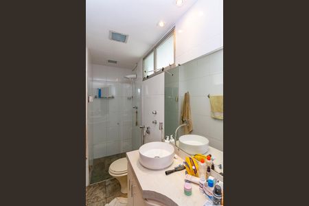 Apartamento à venda com 190m², 3 quartos e 3 vagasBanheiro da Suíte