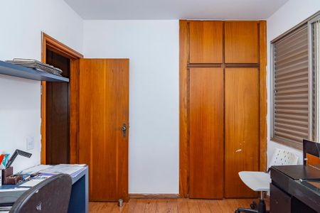 Apartamento à venda com 190m², 3 quartos e 3 vagasQuarto 2