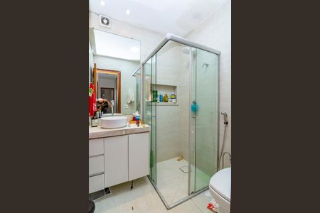 Apartamento à venda com 190m², 3 quartos e 3 vagasBanheiro Social